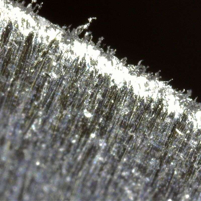 Experiment: vad händer när du slipar en kniv med grova diamanter?